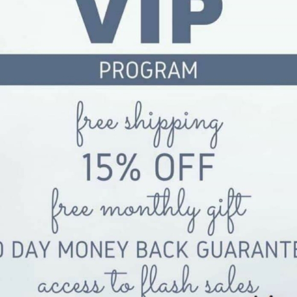 MONAT - Picture 3 of 5